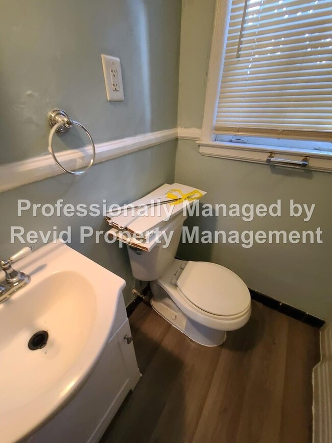 Photo - 1535 Jackson Ave Unit GETTY 1535