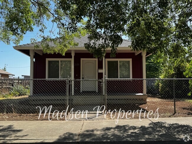 Building Photo - 2591 Brown Ave Rental
