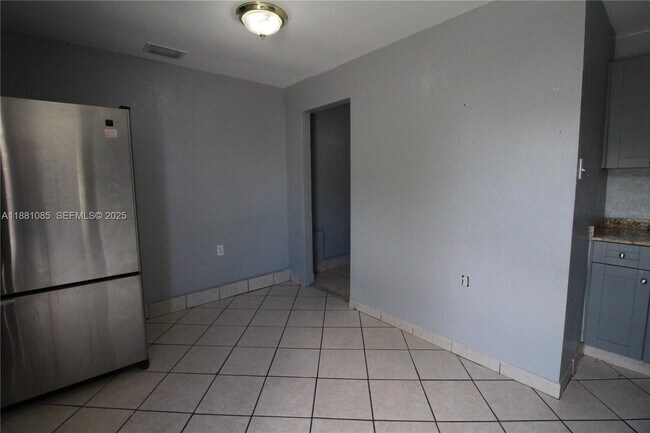 Photo - 16120 NW 45th Ave Unit B