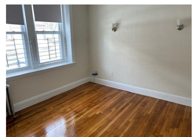 Photo - 1758 Commonwealth Ave