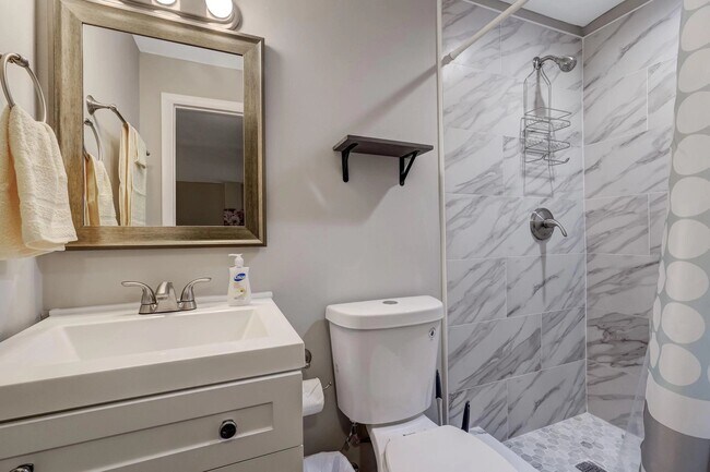 Photo - 7206 Ridgeway Rd N