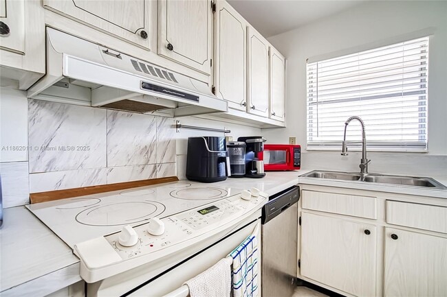Photo - 300 Layne Blvd Condo Unit 302