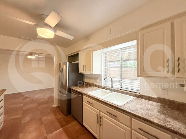 Photo - 4559 E Dragoon Ave