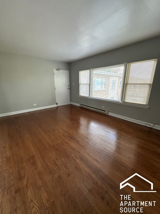 Building Photo - 7628 N Milwaukee Ave Unit 1B