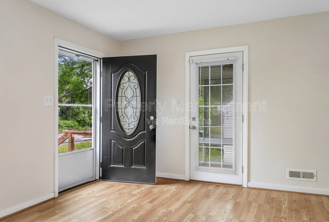 Photo - 8514 Wetherly Dr