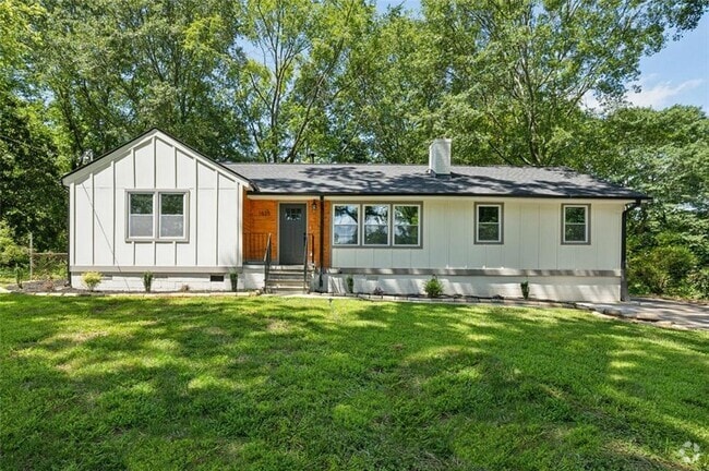 Building Photo - 1635 Pontiac Pl SE Rental