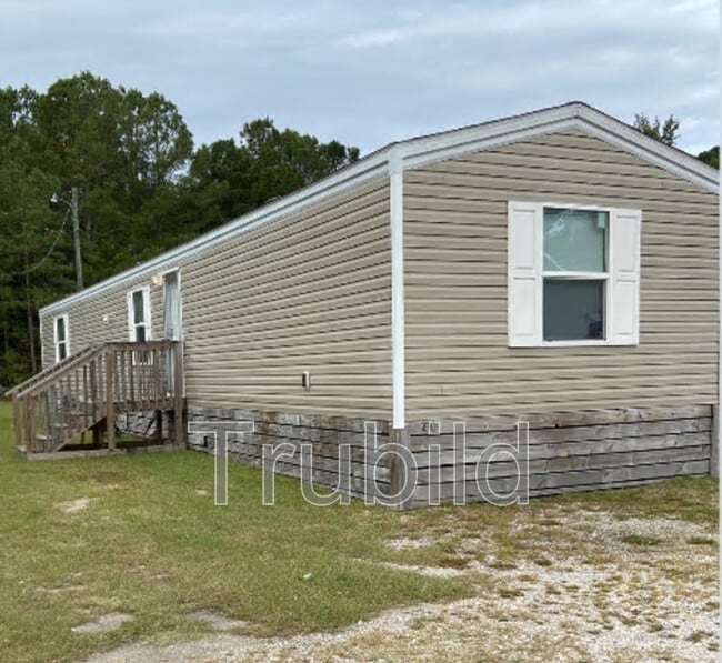 Building Photo - 102 Yogi Ln