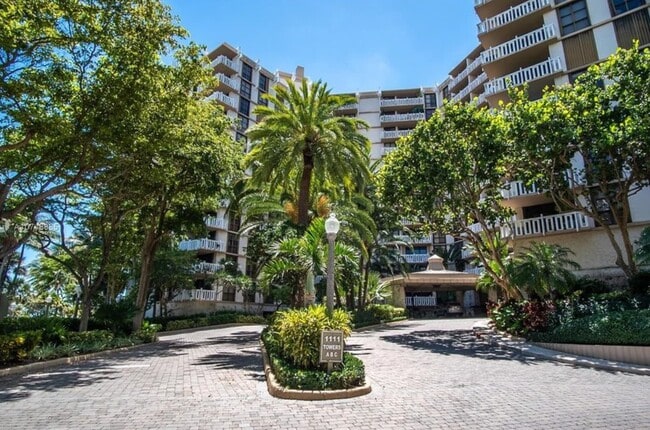 Photo - 1111 Crandon Blvd Unit 303
