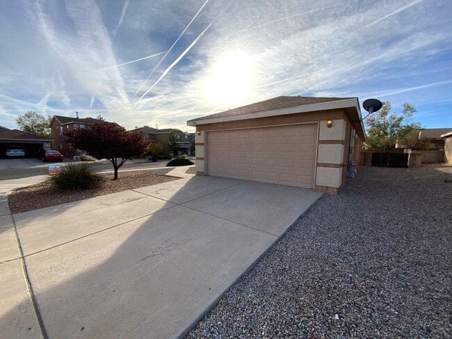 Photo - 4 Bedroom Single Story Home Available Near...