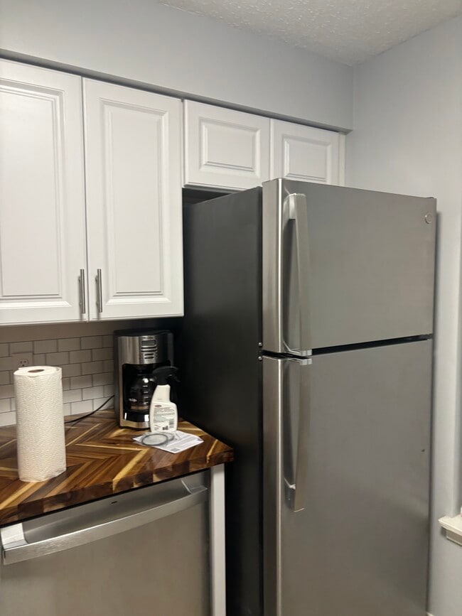 Photo - 317 Georgian Park Dr