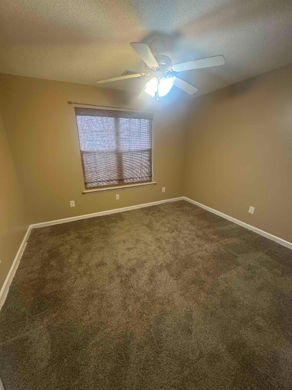 Photo - 208 Golden Eagle Dr