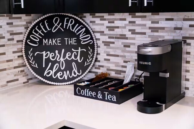 Photo - 2105 Engelmohr St