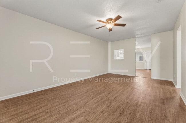 Photo - CV-AUS205 W William Cannon Unit B