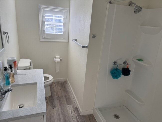 Photo - 8 Bayvilla Dr