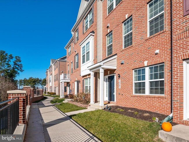 Building Photo - 1047 Ironwood Ln