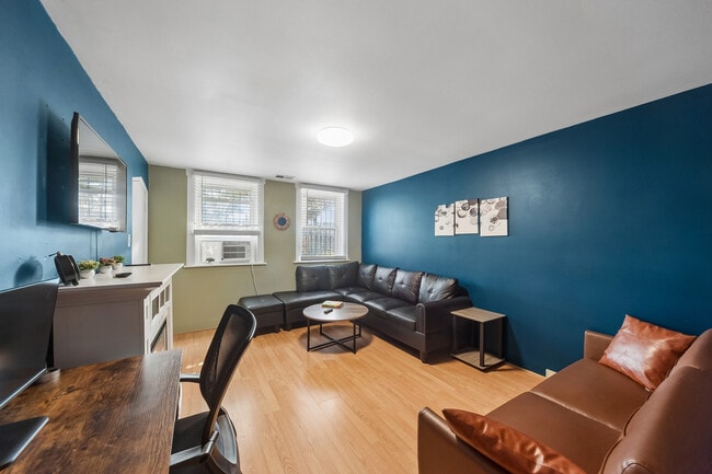 Photo - 2818 N Ashland Ave Unit G