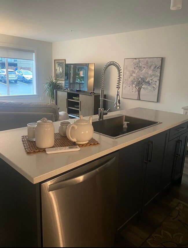 Photo - 210 First Ave W