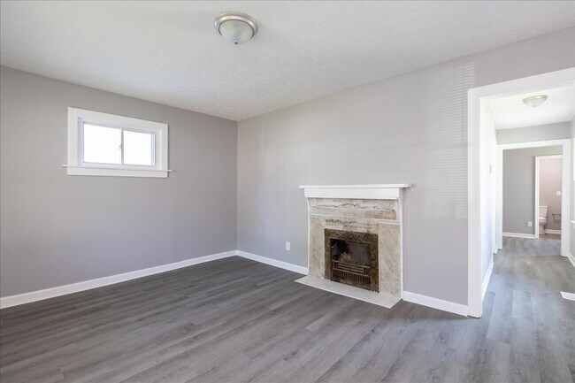 Photo - 4004 Grand Ave