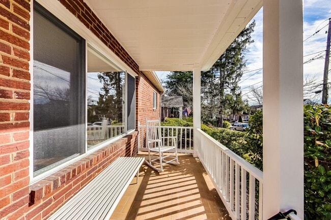 Photo - Spacious 3BR/2BA Rambler with Heated Sun-room and Slate Patio!