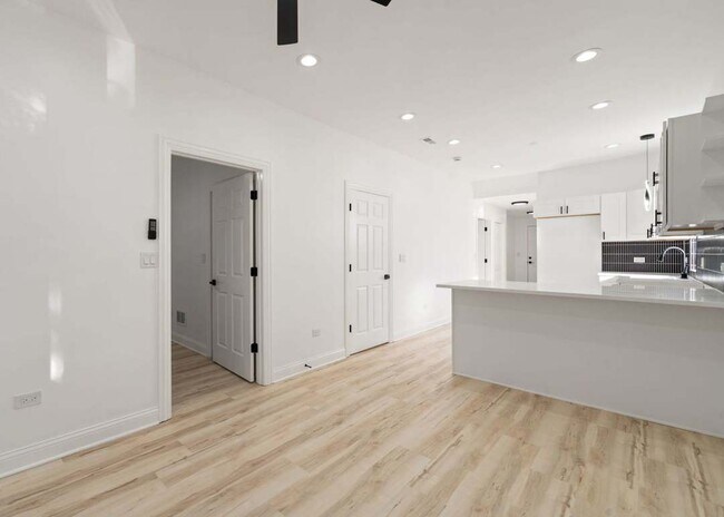 Photo - 7337 S Green St Unit #2