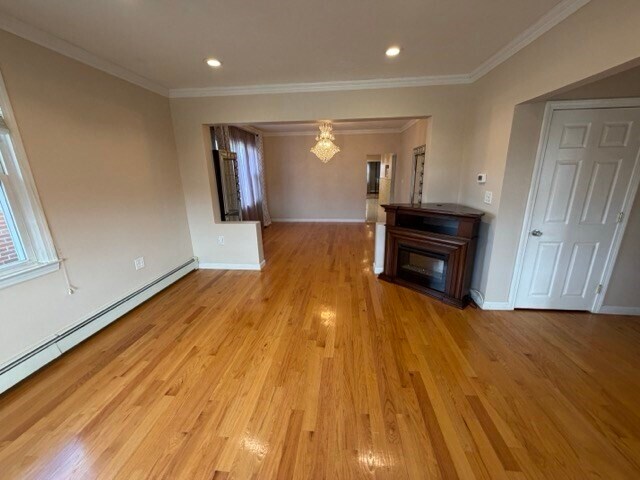 Photo - 241 Lexington St Unidad 0