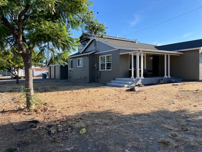 Photo - 980 Hillcrest Rd