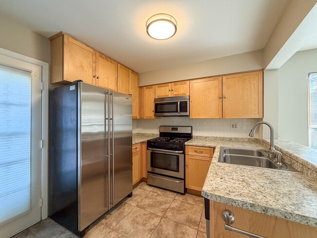 Photo - 2615 Oakshire Ct