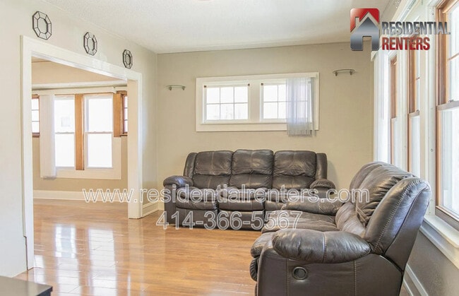 Photo - 3220 W Madison St