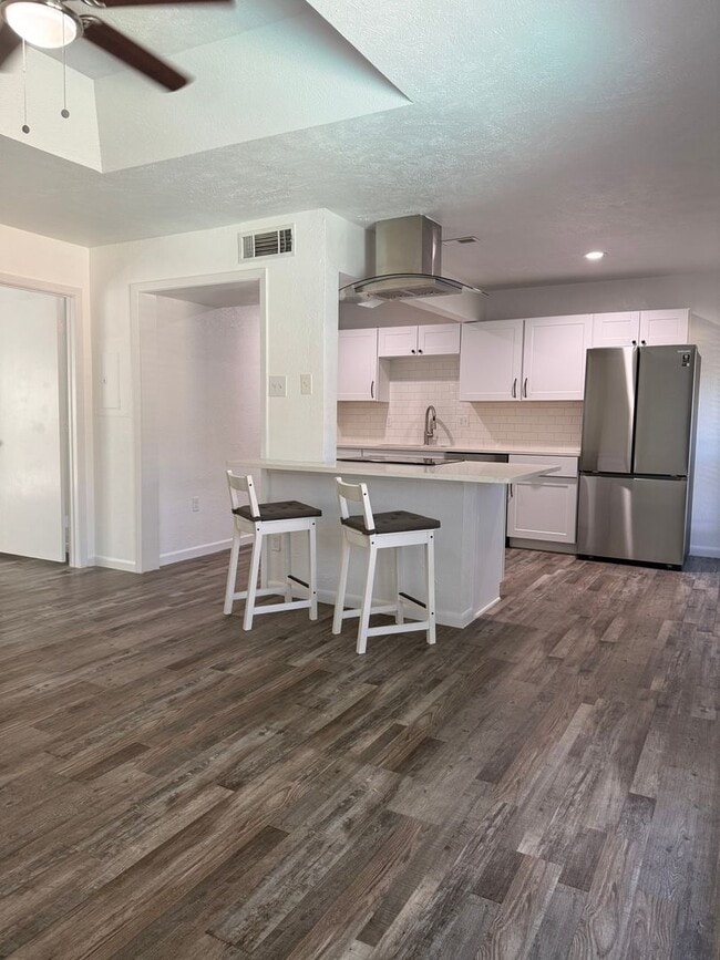 Photo - 4317 Hartford St