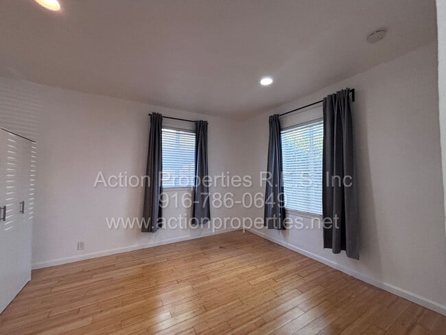 Photo - Downtown Roseville - 2 Bed, 1 Bath - Single Level Bungalow - Landscaping Included - Utilities Inc...