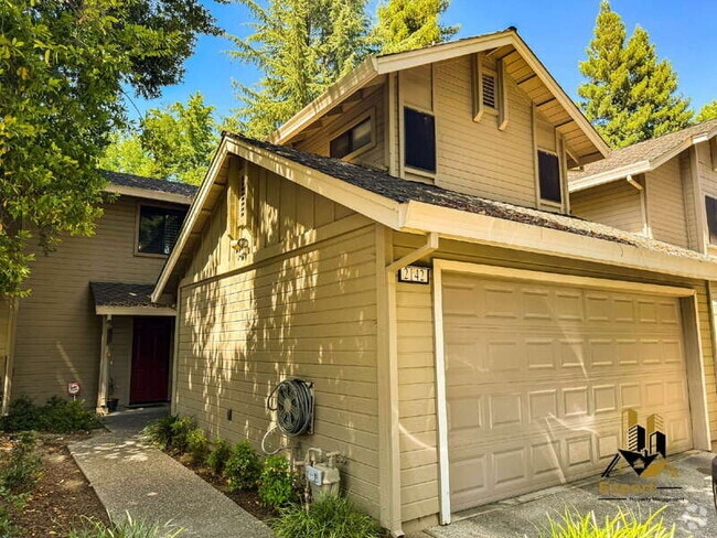 Building Photo - 2142 University Park Dr Rental