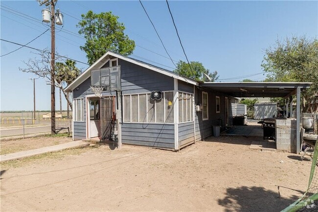 Building Photo - 3527 Beatty St Rental