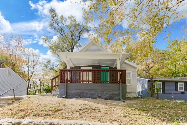 Building Photo - 6828 Bales Ave Rental