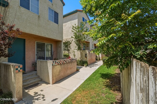 Photo - 13901 Olive View Ln