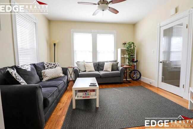 Photo - 89 Surrey St Unit 2