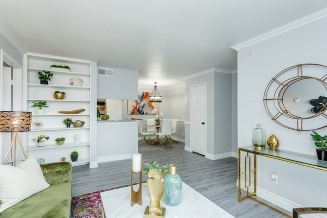 Photo - Villa Solano Apartments