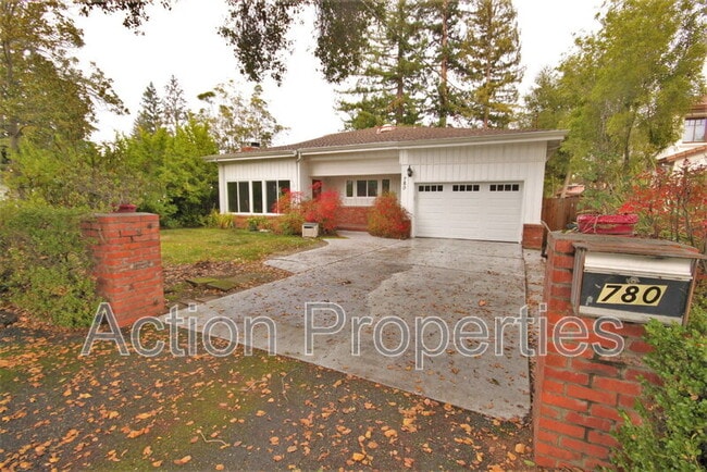 Building Photo - 780 Olive St
