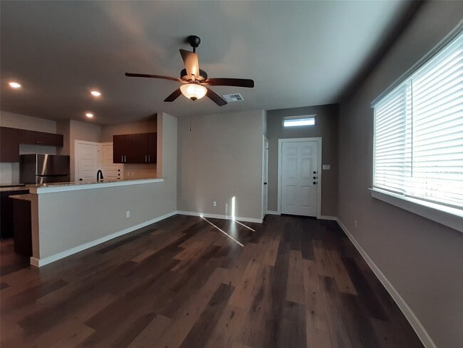 Photo - 9741 Grosbeak Ln
