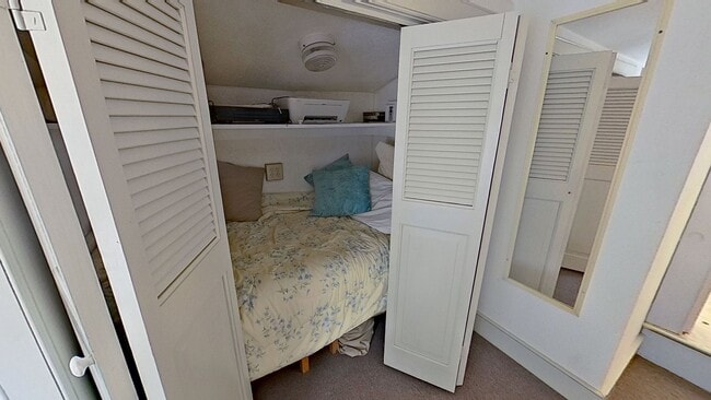 Photo - Room in Boarding House - Fully Furnished - All Utilities Included