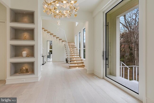 Photo - 8757 Brook Rd