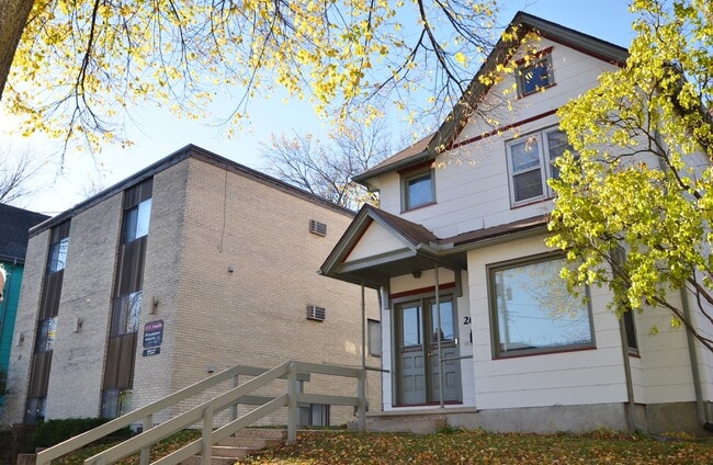 Photo - 22 N Franklin St
