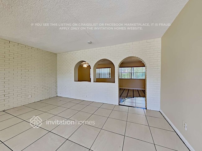 Photo - 4725 NW 2nd Ct