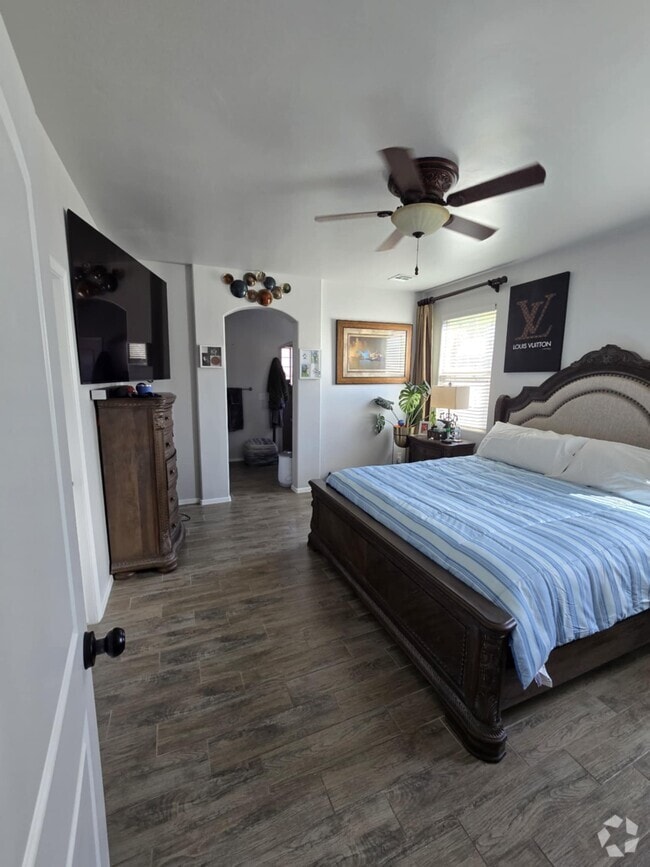 Building Photo - 4592 Latigo Dr Rental