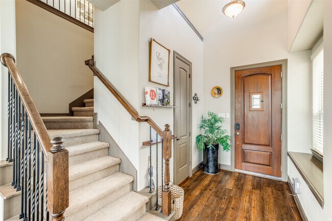 Photo - 86 Aventura Pl