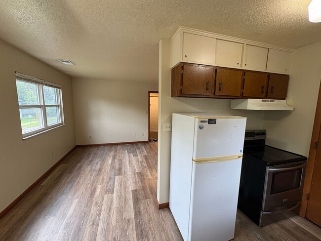 Building Photo - Short Term Lease, 1 Bedroom 1 Bathroom!