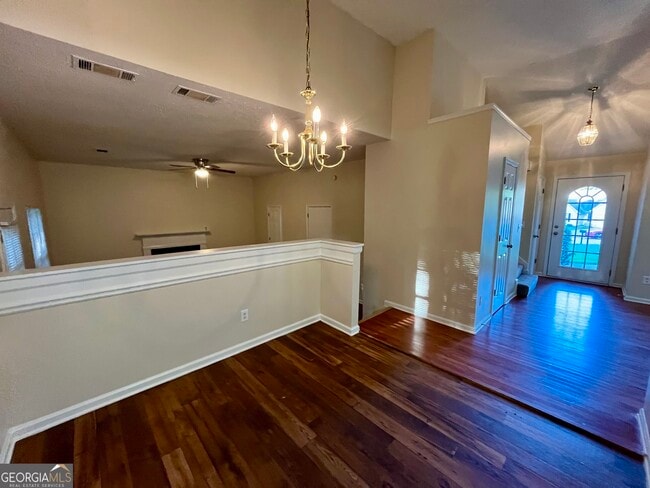 Photo - 260 Windscape Dr