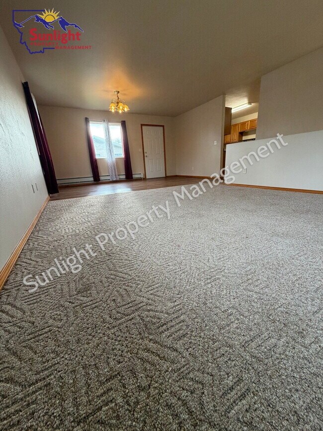 Photo - Spacious 3 Bed / 1.5 Bath Home with Garage & Off-Street Parking