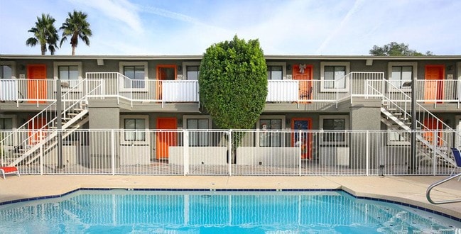 Building Photo - Evergreen on Hayden Lane