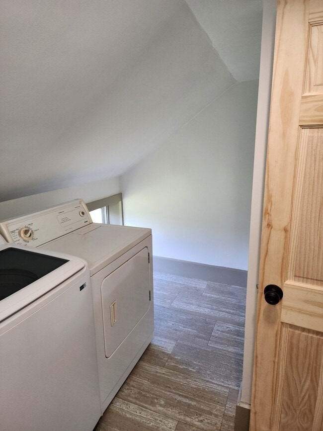 85 Wright Rd Unit B