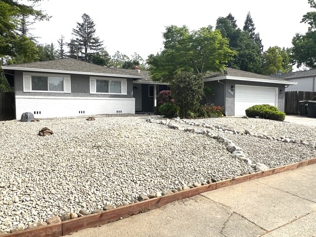 Photo - 3736 Orangerie Way